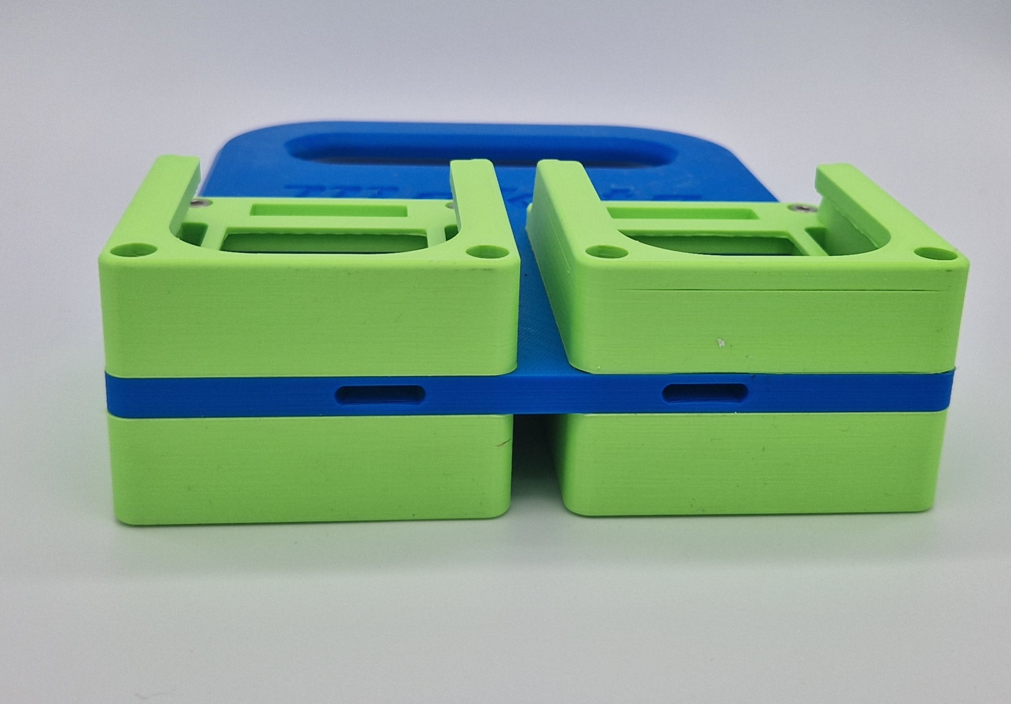 Nosič aku Makita 18V MBH184